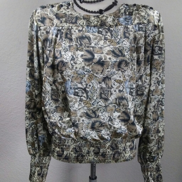 VINTAGE Blouse - Picture 4 of 8